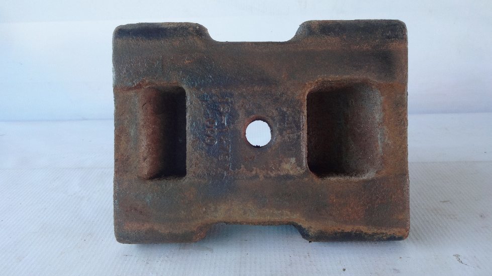 проставка заднего моста верхняя левая б/у - 1